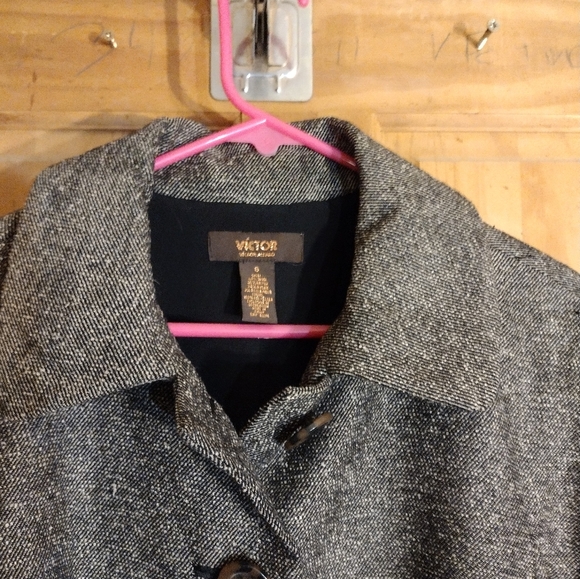 Jacket - Picture 2 of 6